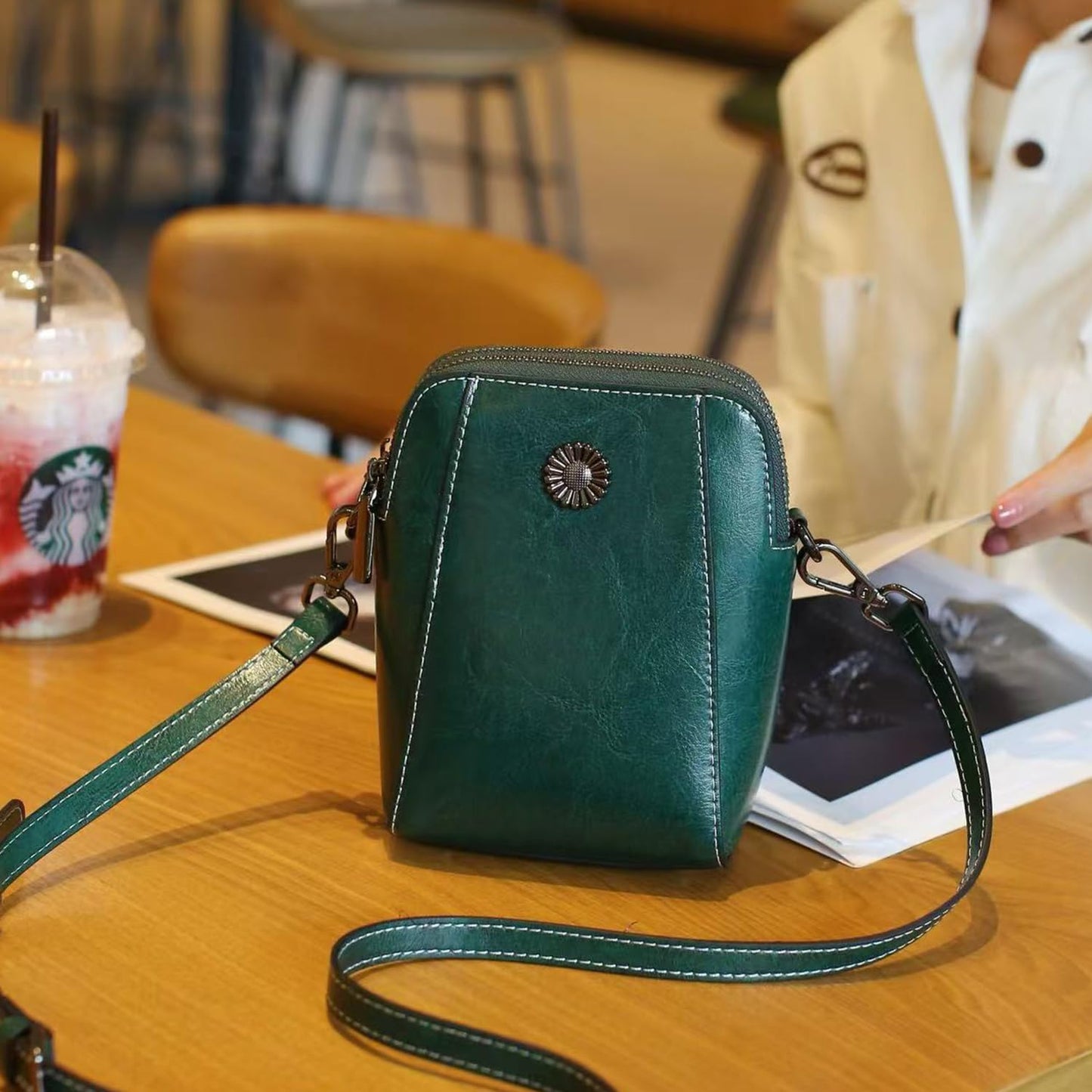 Designer Leather Small Crossbody Bags Purses for Women Cell Phone Bag Soft Women's Shoulder Handbags Gifts for Women (Green)