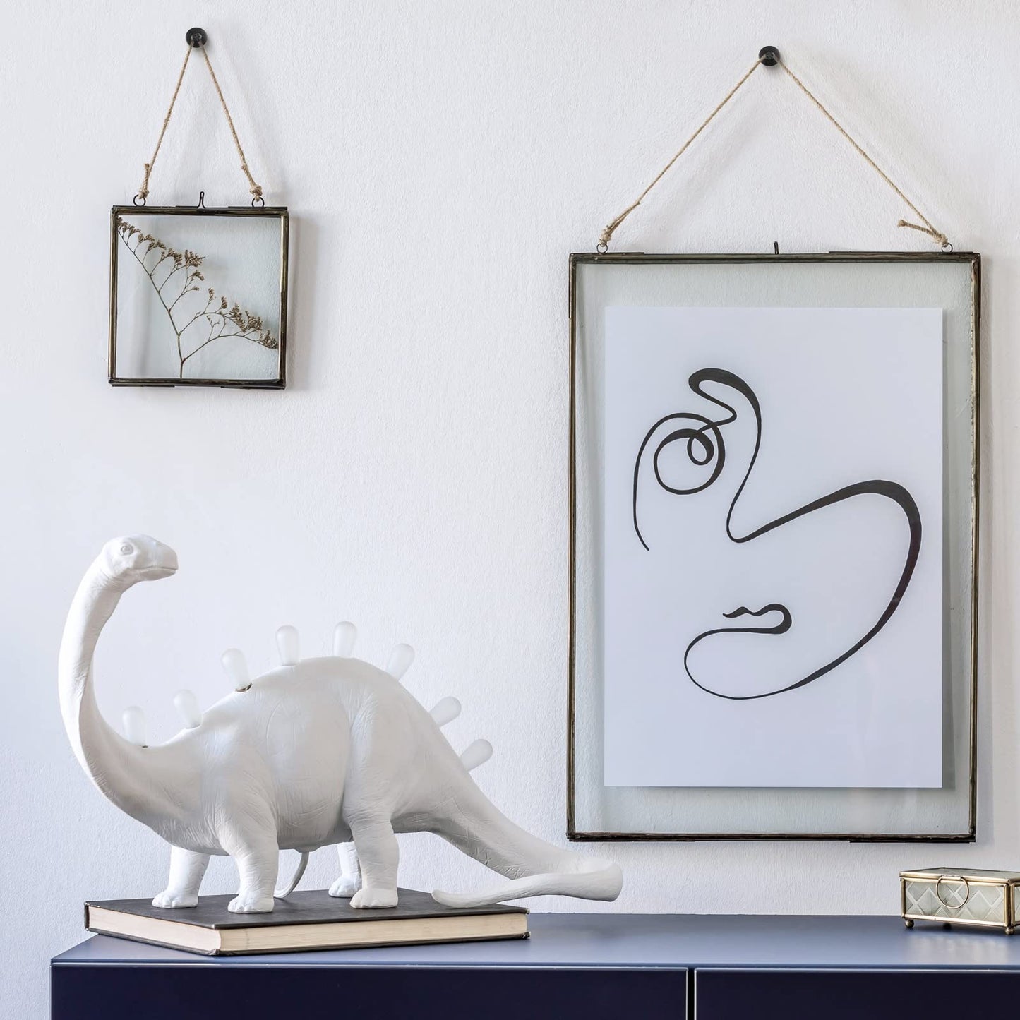 Zhengmy 40 Pcs Double Headed Picture Hangers Nails 4 Size Long Thumb Tacks Wall Nails for Hanging Pictures Decorative Push Pins Hooks for Tapestry Photo Office Home Decor(Black)