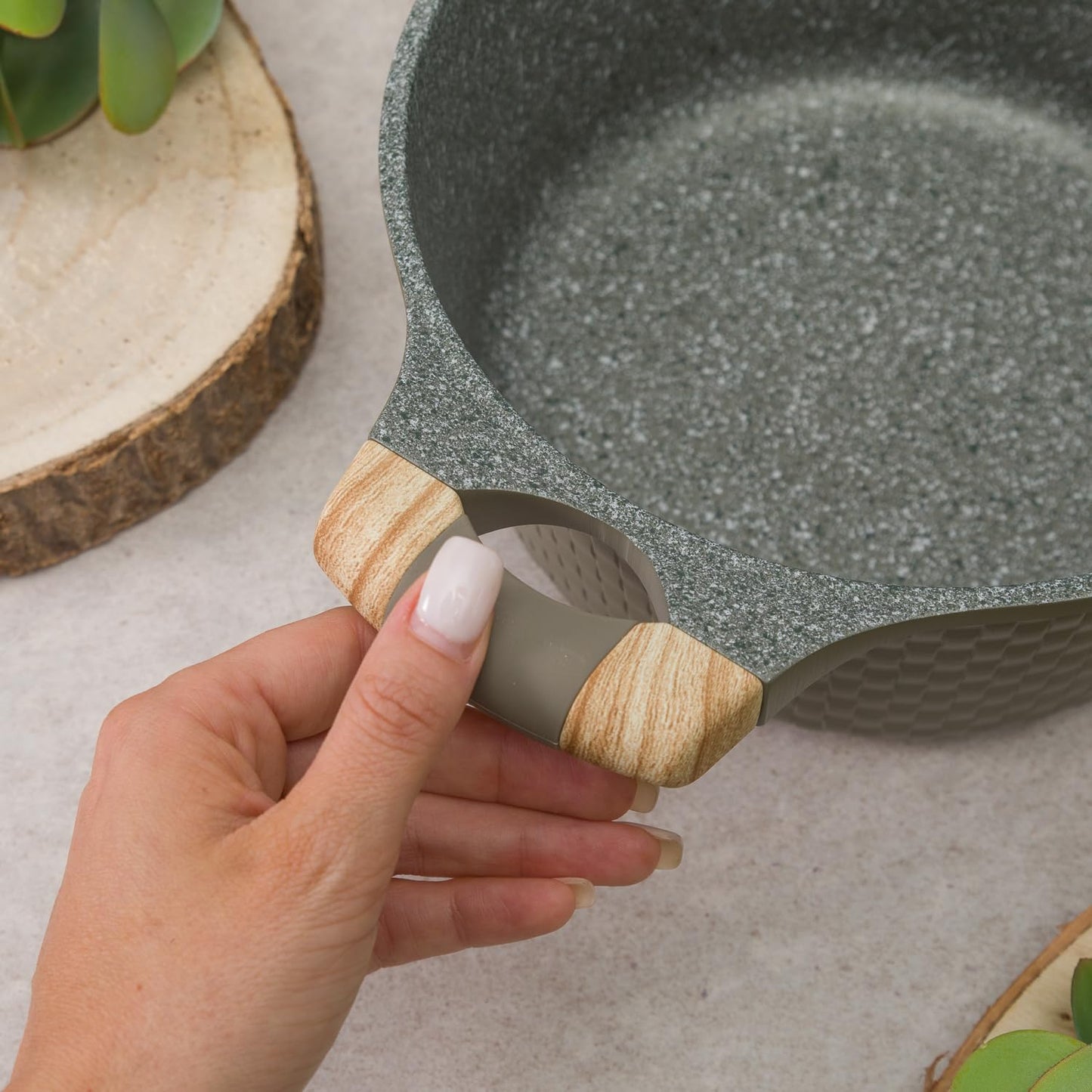 KASANOVA 10Pcs Cookware set, Die-cast Aluminum pots and pans, Nonstick frying pans and casseroles, Induction safe, PFOA-free (Green, 10 pcs)