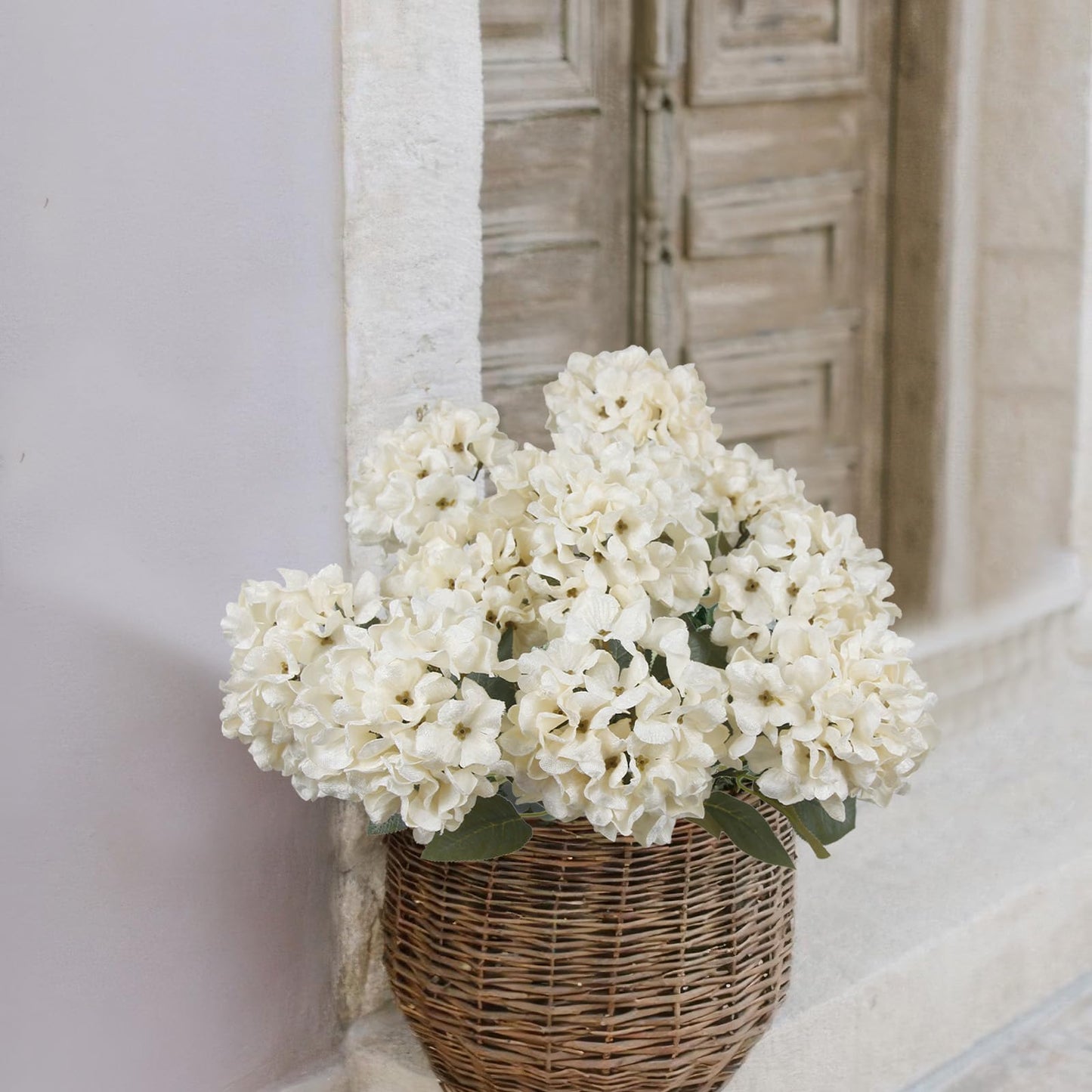 FAICOIA 2 Pcs Hydrangea Artificial Flowers White Faux Hydrangeas Flower Outdoor Artificial Flowers Bouquets Silk Hydrangea Flowers Stems for Home Decor Party Floral Arrangements Wedding Centerpieces