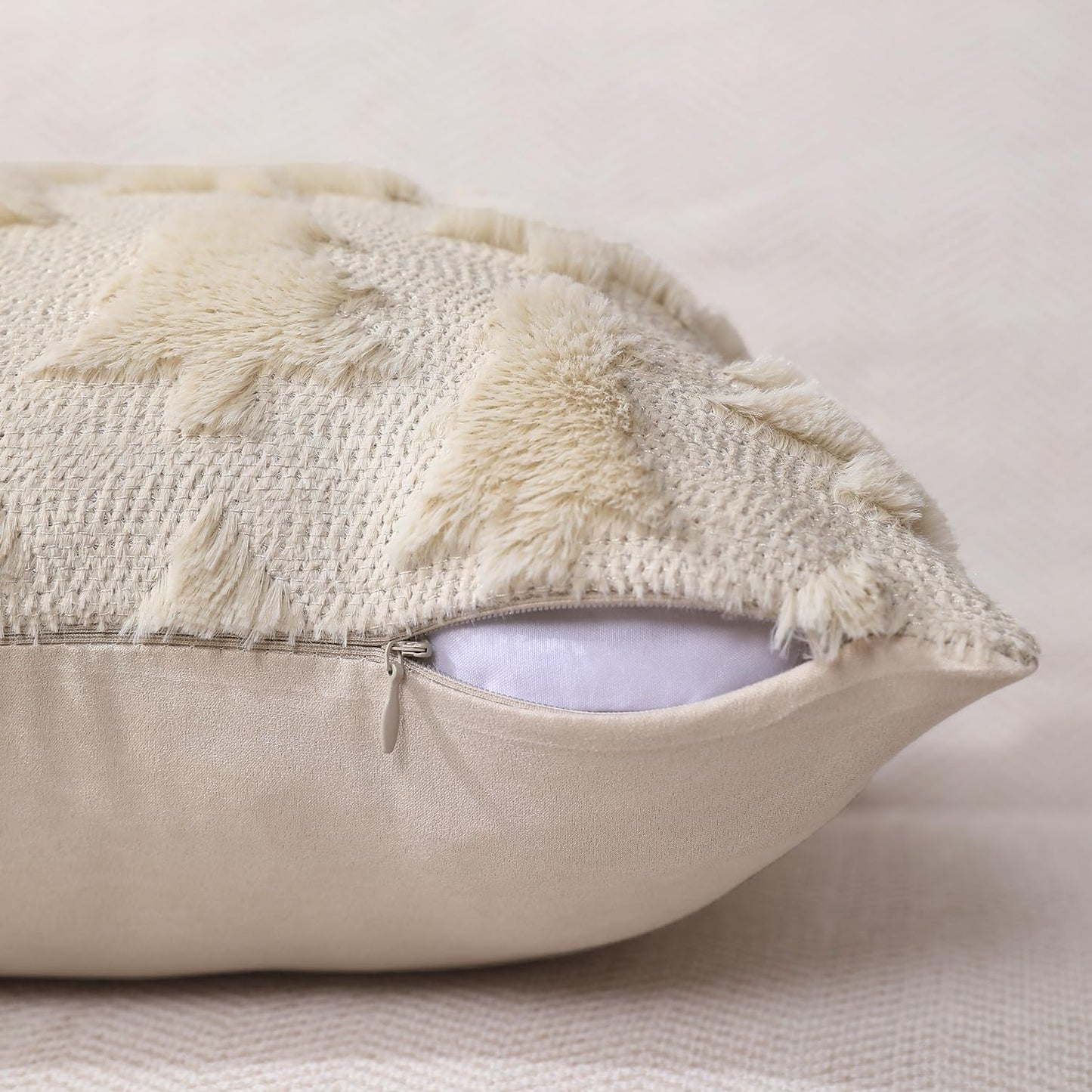 DFXSZ Christmas Tree Pillow Covers 18x18 inch Set of 2 Christmas Decoration Beige Soft Plush Faux Fur Jacquard Throw Pillows for Bedroom Sofa Holiday Festivals Winter Home Decor PTK006C18