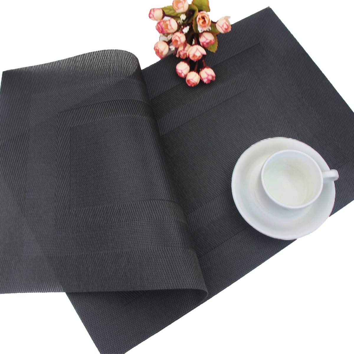 PIGCHCY Placemats Set of 8 Washable Durable Placemat Vinyl Heat Resistant Non-Slip Table Mats Indoor Outdoor (Pure Black)