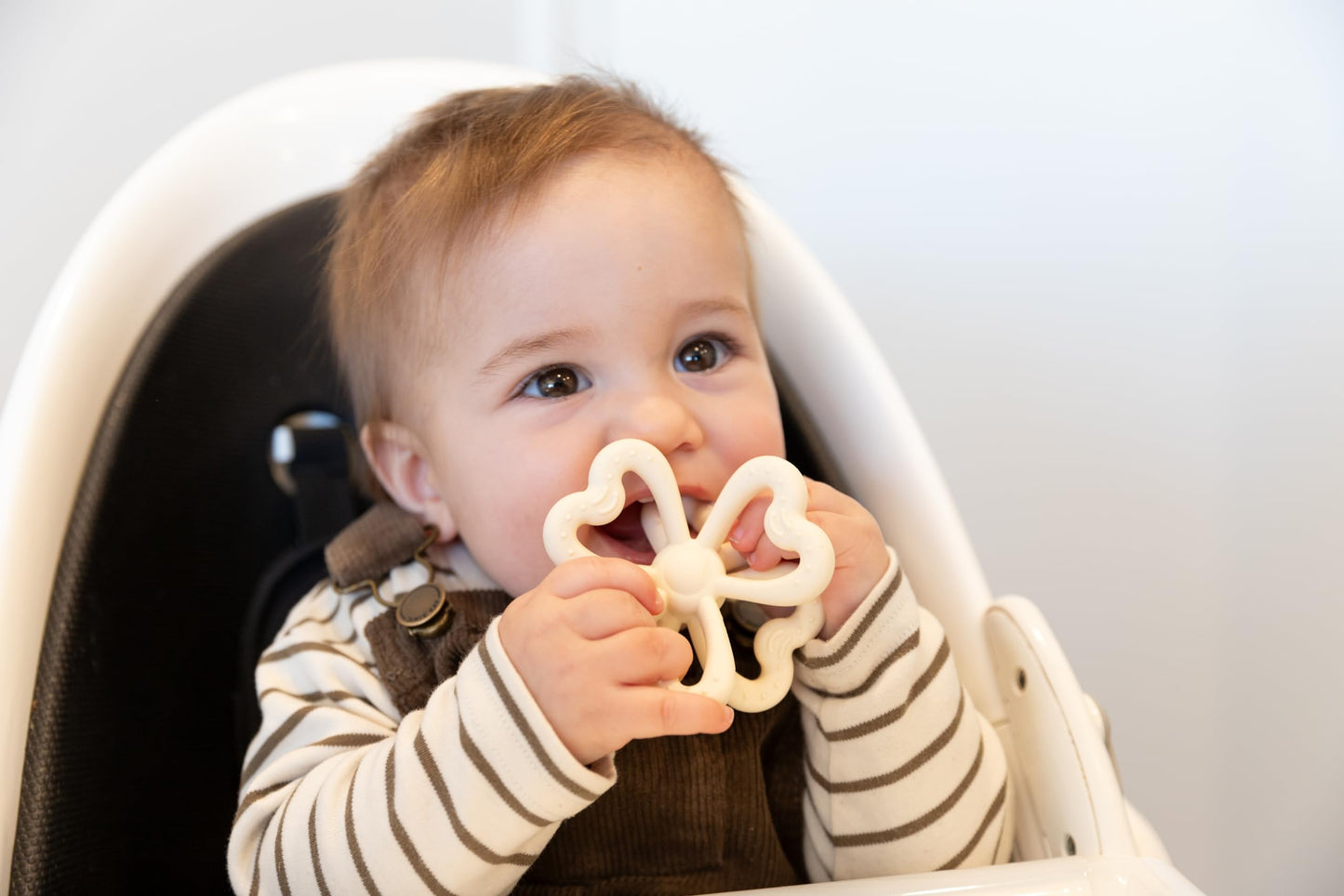 Haakaa Silicone Clover Teether - Food Grade Silicone Teething Toys for Babies 3-6 Months 6-12 Months, Soft & Easy Hold Chew Toy for Infant, BPA Free (Copper)