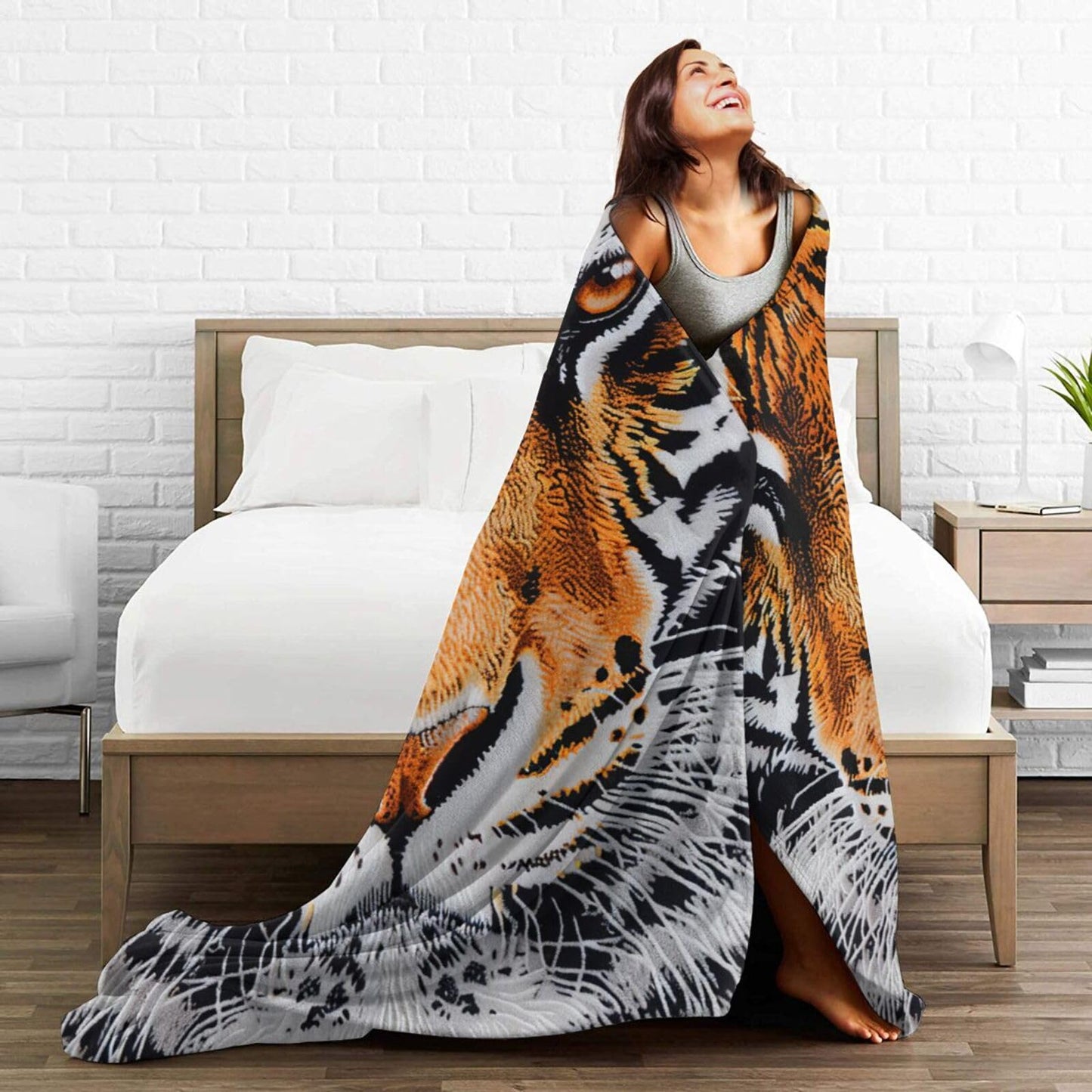 Tiger Print Throw Blanket - Cozy Flannel Soft Warm Plush Lightweight Bedding - Wild Animal Gifts for Girls & Women - 50"X40"