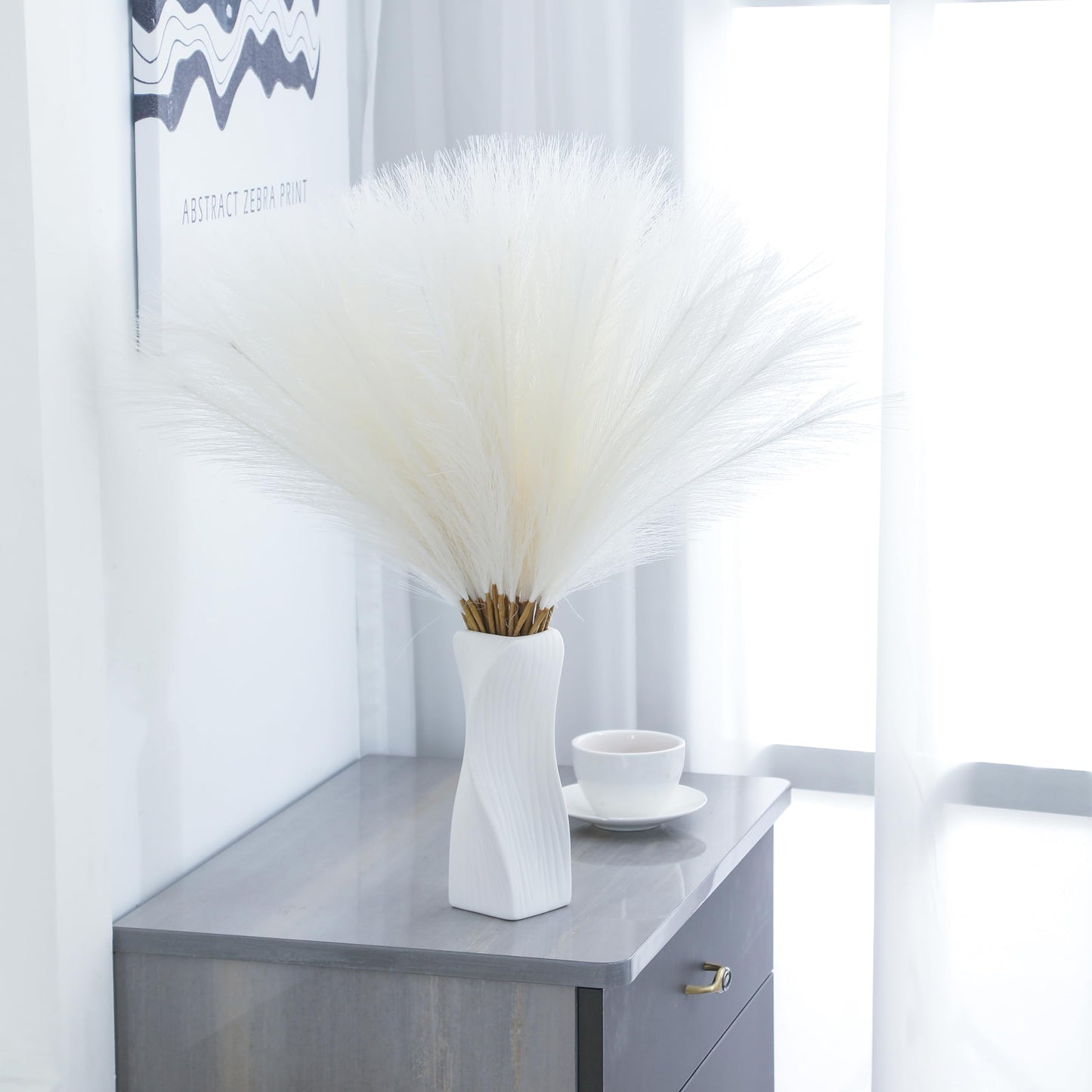 Wttisel 30pcs 22" White Pampas Grass - Faux Pampas Grass Decor Short Artificial Pampas Grass for Boho Home Wedding Mothers Day Decoration