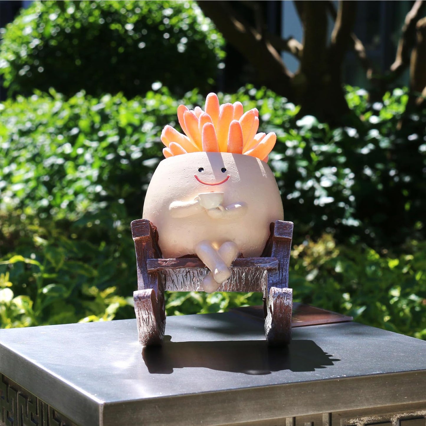 MUZZIOU Smiley Face Planter Pot, Cute Resin Smile Face Flower Head Plant Pot, Creative Flower Pot for Indoor Outdoor Plants, Funny Home Decoration (Rocking Chair)