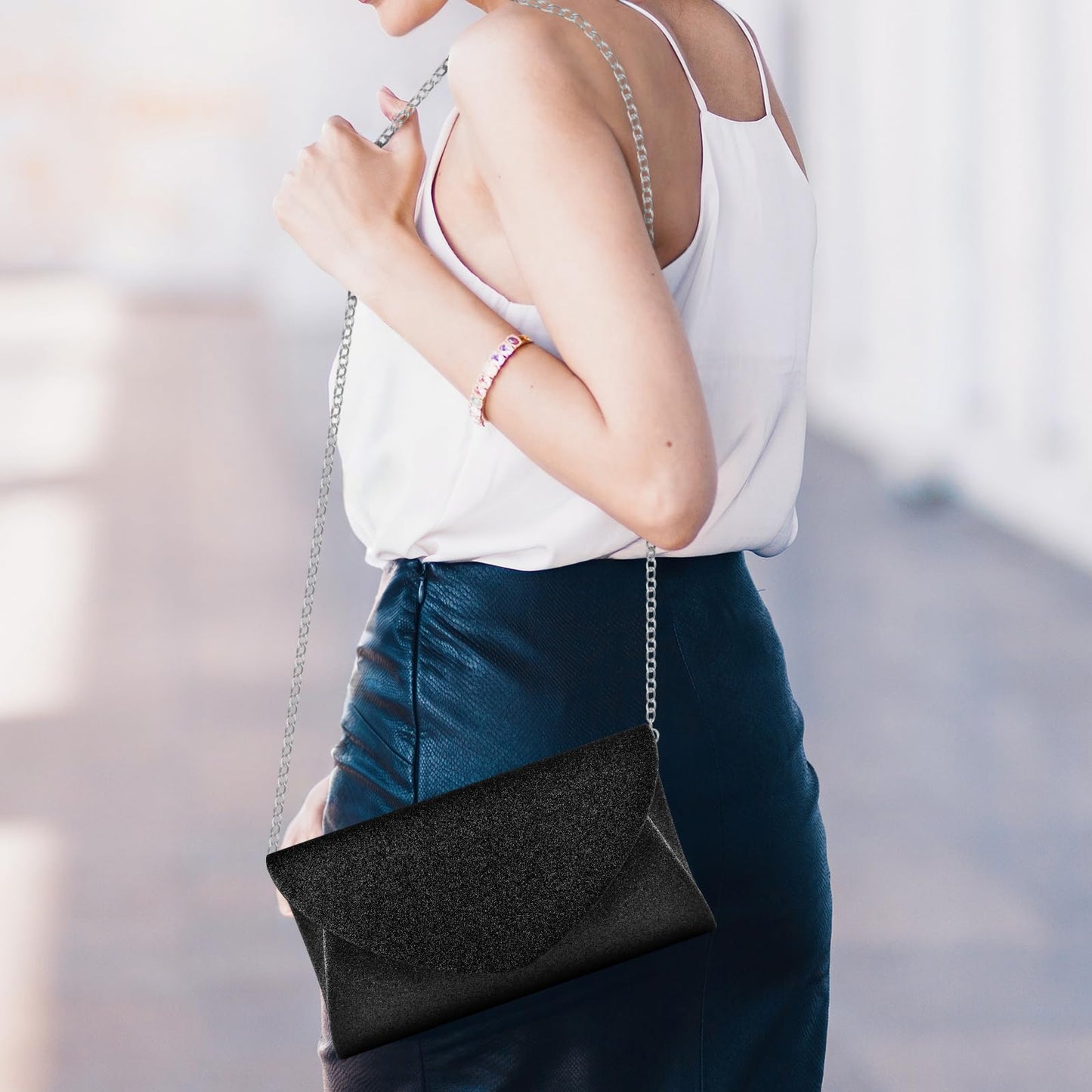 PACETAP Women's Evening Bag Clutch Purse, Glitter Party Wedding Handbag with Chain for Women Formal Wedding Party Cocktail Prom Dinner(Black)