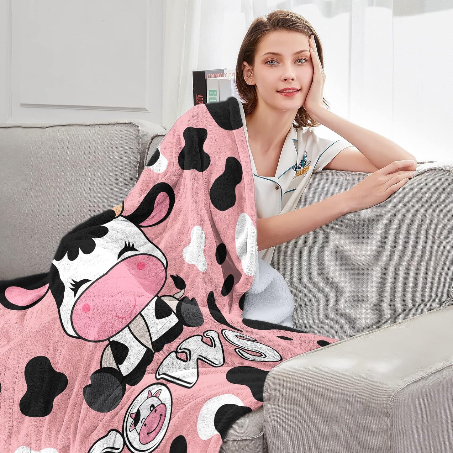 Cow Blanket Gifts for Girls Women Soft Flannel Cow Throw Blanket Birthday Gifts Decor Stuff 50" x 40"