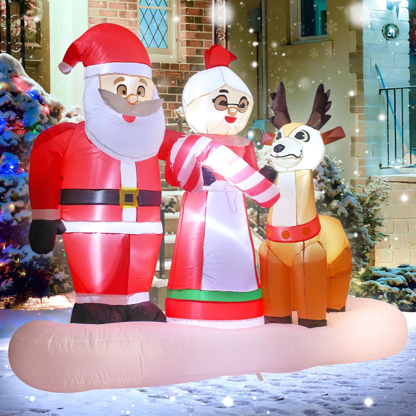 7 Foot Inflatable Christmas Santa Claus and Mrs Claus with Cute Reindeer Outdoor Holiday Decoration Featuring Bright LED Lights Perfect for Lawn Garden Party Christmas Display