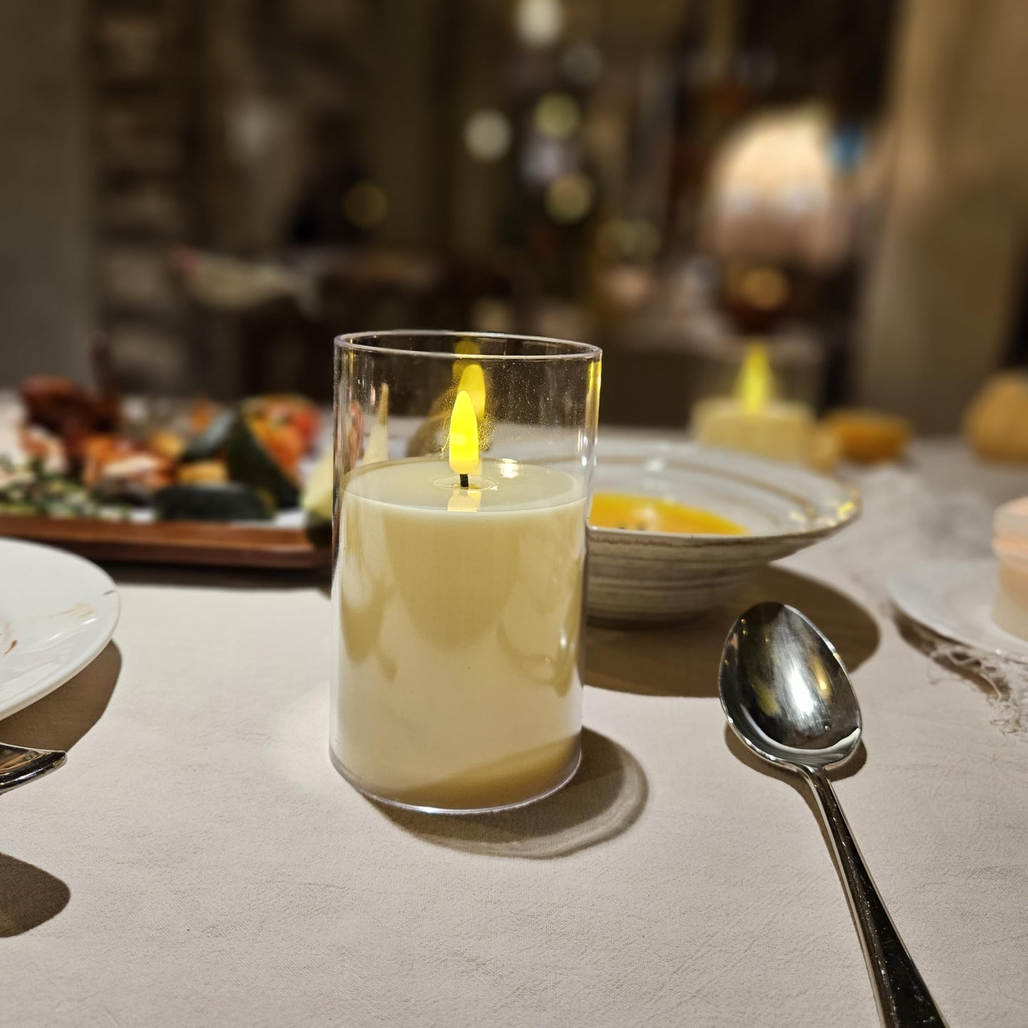 EVISINH Flameless Candles Battery Operated Candles Real Wax Pillar LED Candles with 10-Key Remote and Cycling 24 Hours Timer Set of 5(Ivory D3 xH4 5" 6")