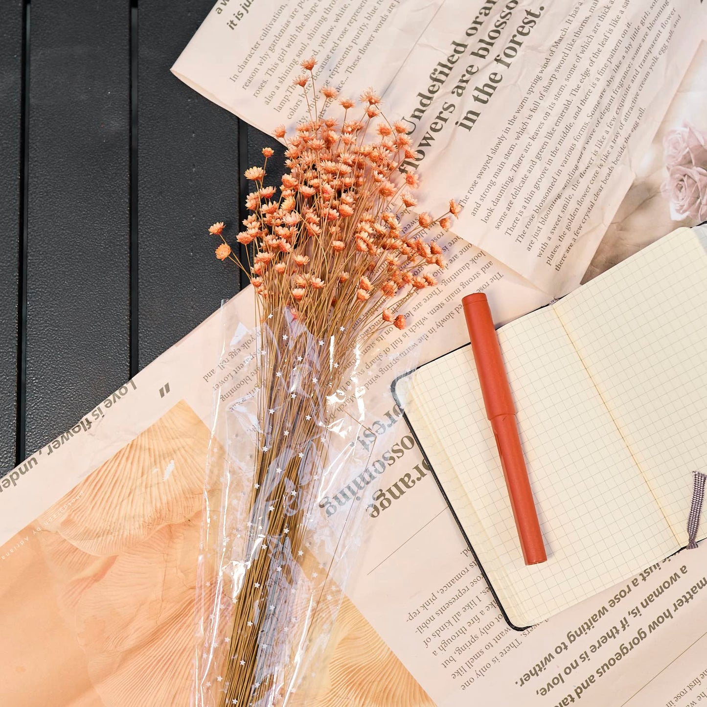 200 Stems Natural Dried Flowers Brazilian Small Star Daisy Dried Decorative Mini Chamomile Bouquet for Wedding Floral Arrangements Home Decorations Valentine's Day Gifts (Orange)