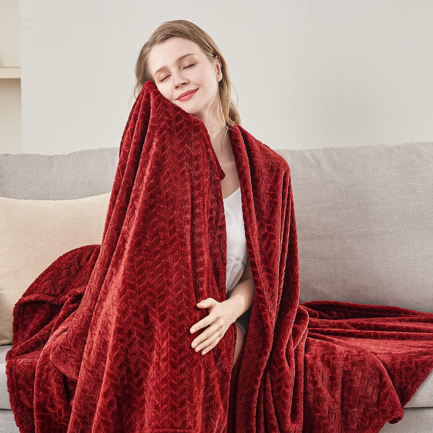 inhand Red Fleece Twin Blanket, Super Soft Flannel Cozy Blankets for Adults, Lightweight Leaves Pattern Fuzzy Blanket for Couch Sofa Bed Office, Warm Plush Blankets for All Season, 60x90 Inches