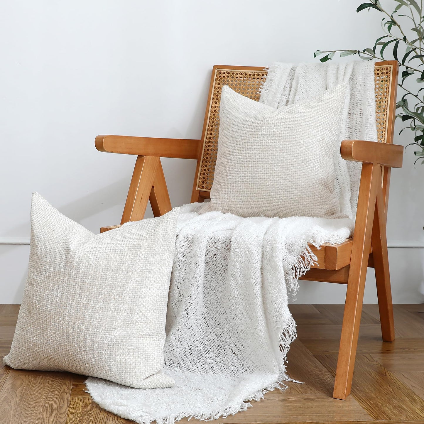 Stellhome Pack of 2 Woven Textured Decorative Throw Pillow Covers Soft Chenille Accent Luxury Cushion Cases for Living Room Couch Bed Sofa Farmhouse Boho Home, 20x20 inch, Cream