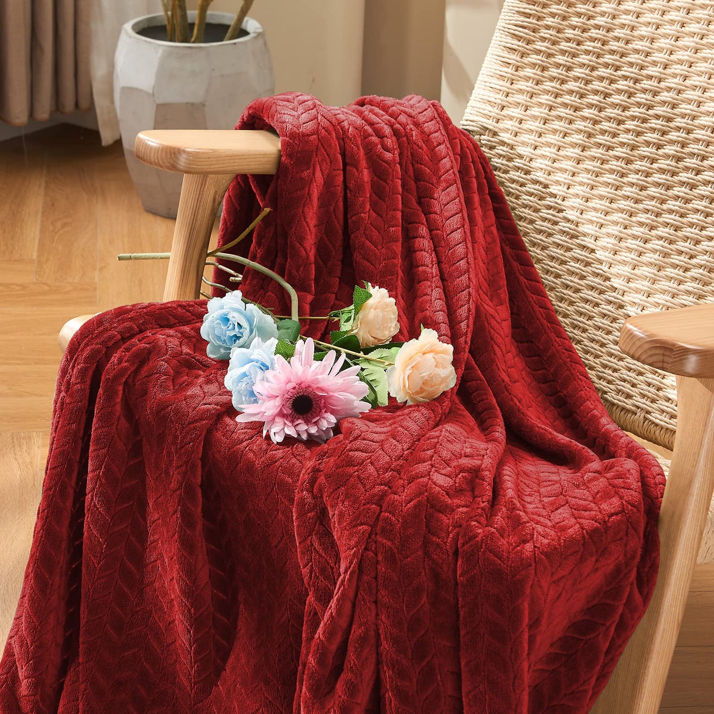inhand Red Fleece Twin Blanket, Super Soft Flannel Cozy Blankets for Adults, Lightweight Leaves Pattern Fuzzy Blanket for Couch Sofa Bed Office, Warm Plush Blankets for All Season, 60x90 Inches