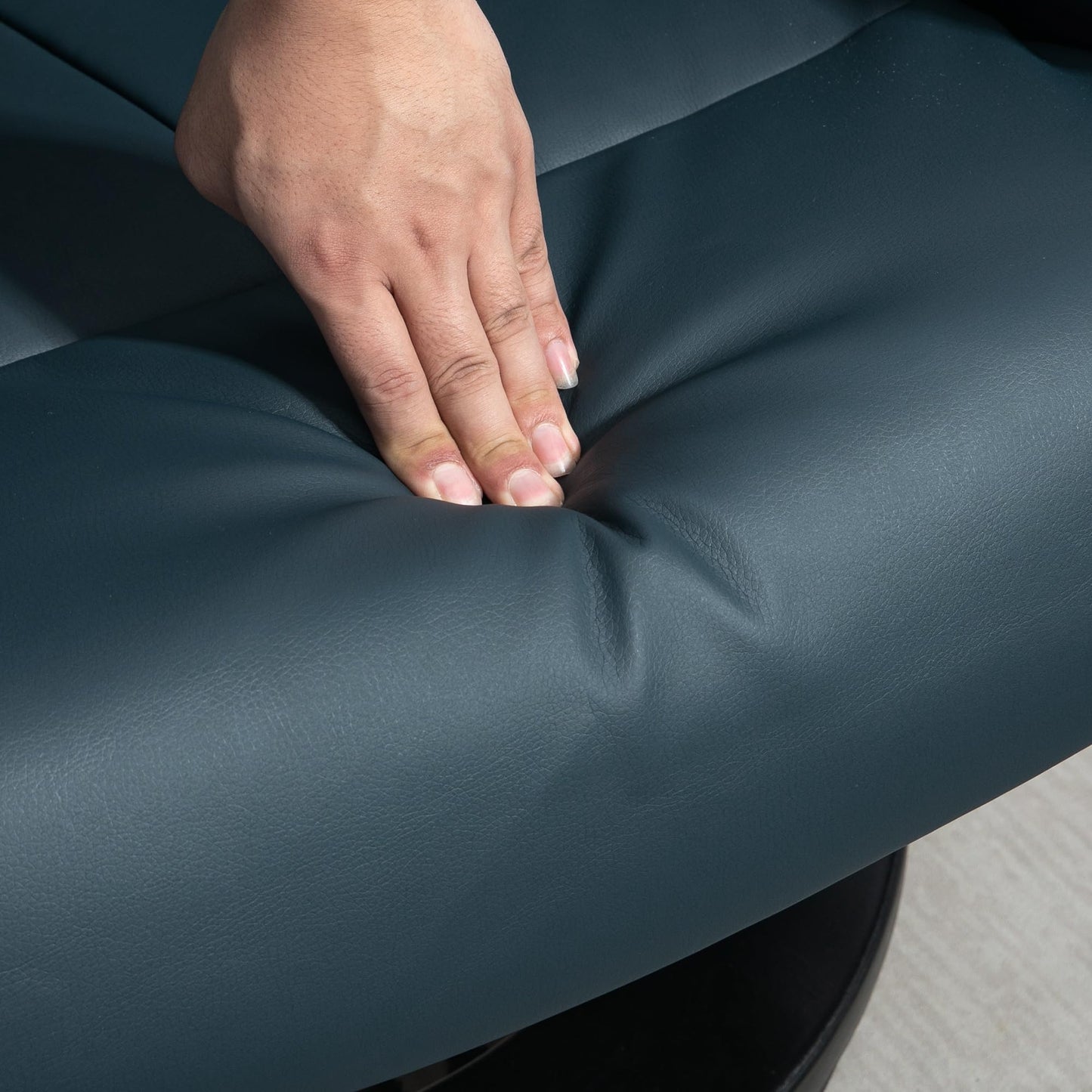 HOMCOM Massage Recliner Chair with Ottoman, 360° Swivel Recliner and Footstool, 10 Point Vibration, PU Leather Reclining Chair with Side Pocket and Remote Control, Blue