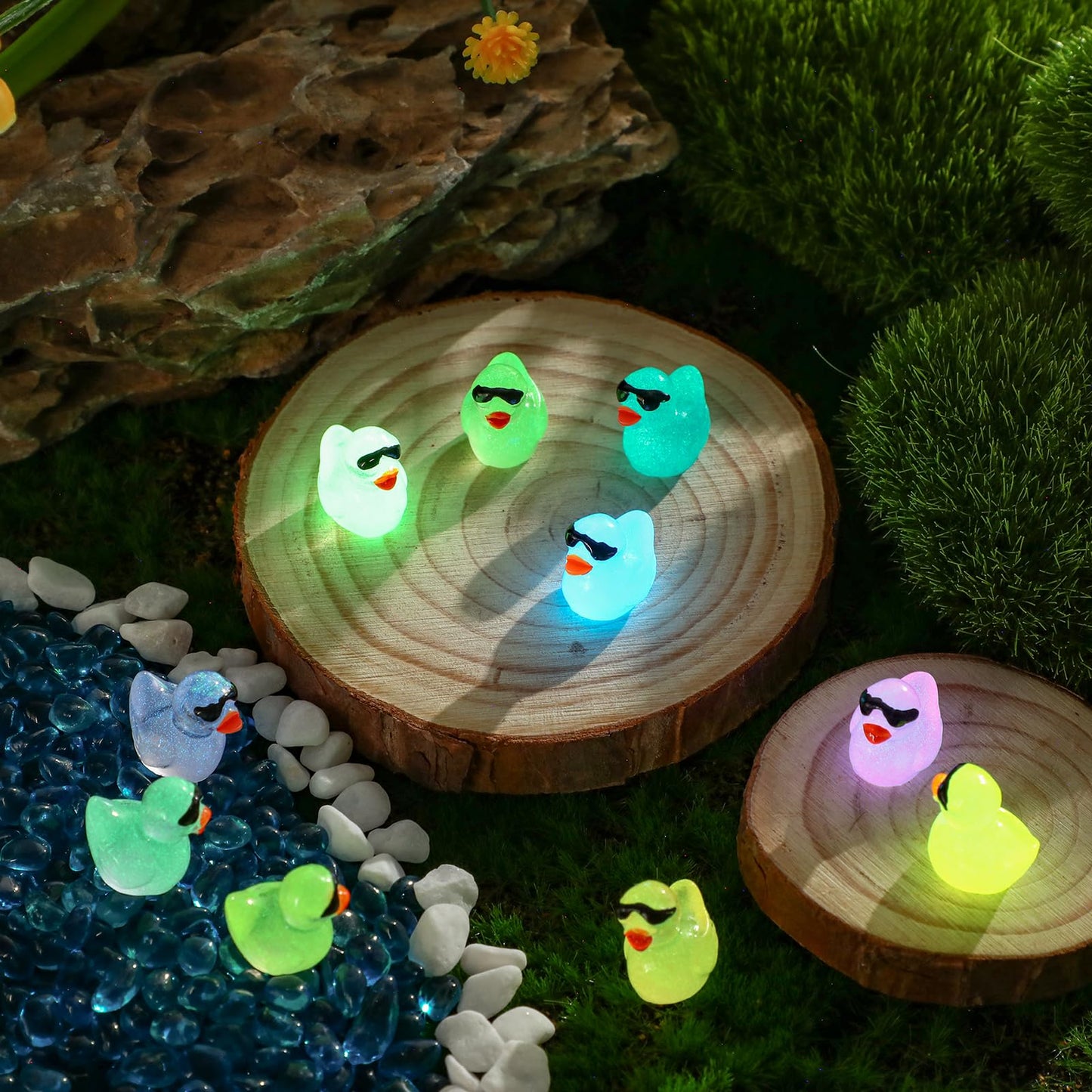 Liliful 150 Pcs Luminous Mini Resin Ducks Bulk Glow in The Dark Tiny Ducks with Sunglasses Miniature Figures Fairies Mini Garden Landscape Aquarium Dollhouse Ornament for DIY Crafts Decor(150 Pcs)