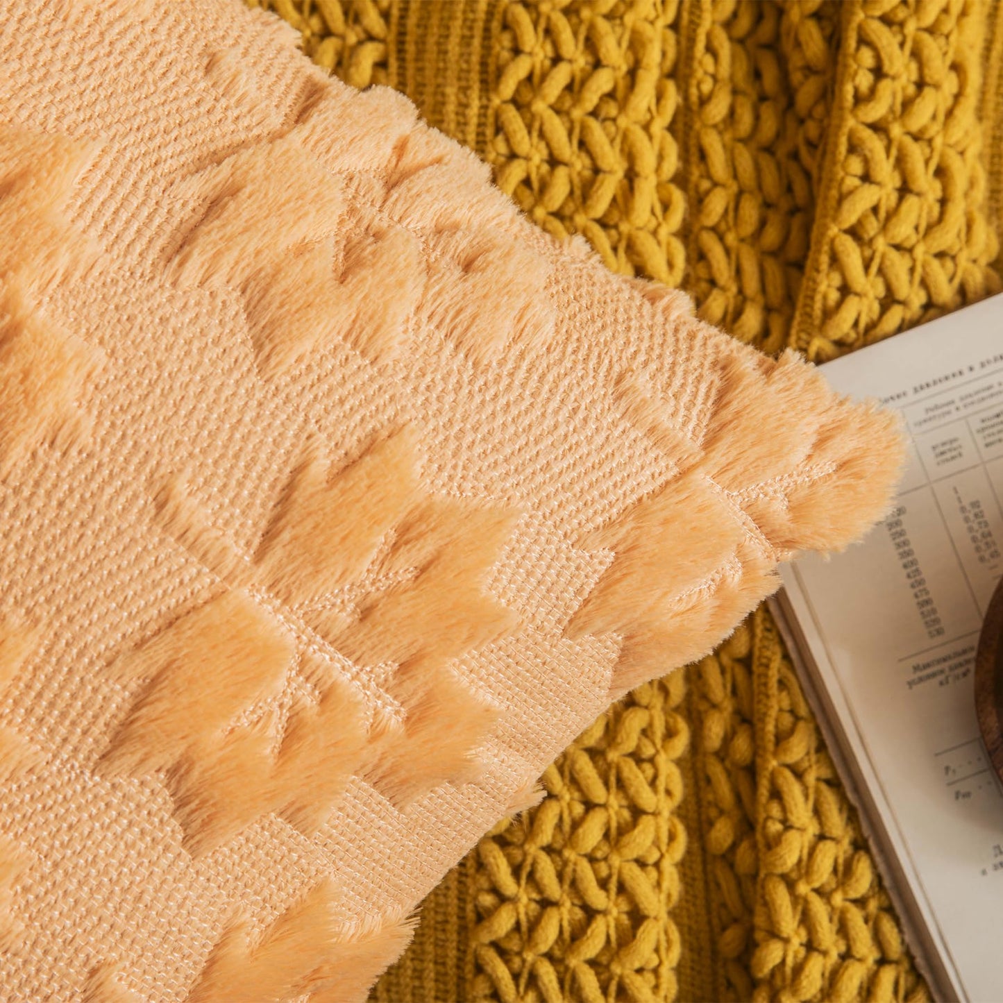 COSIBONO Maple Leaf Fall Throw Pillow Covers 20"x20" Set of 2, Light Gold Farmhouse Decorative Pillow Covers for Autumn Harvest Holiday Accent Pillow Cases, Faux Fur Pillow Covers for Couch Bed Room