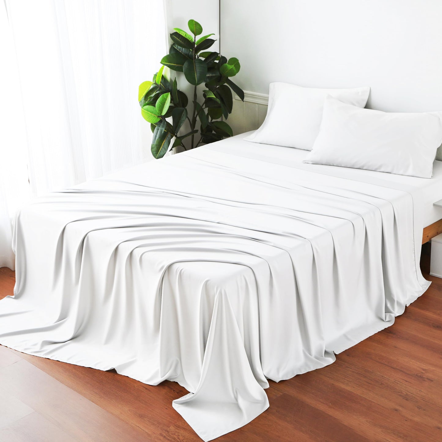 Bamboo Viscose Flat Sheets Only, 400 Thread Count Sateen Weave Cal King Size Flat Sheet Only, Luxury Soft Cooling for Hot Sleepers, Silky Breathable (White, Cal King)