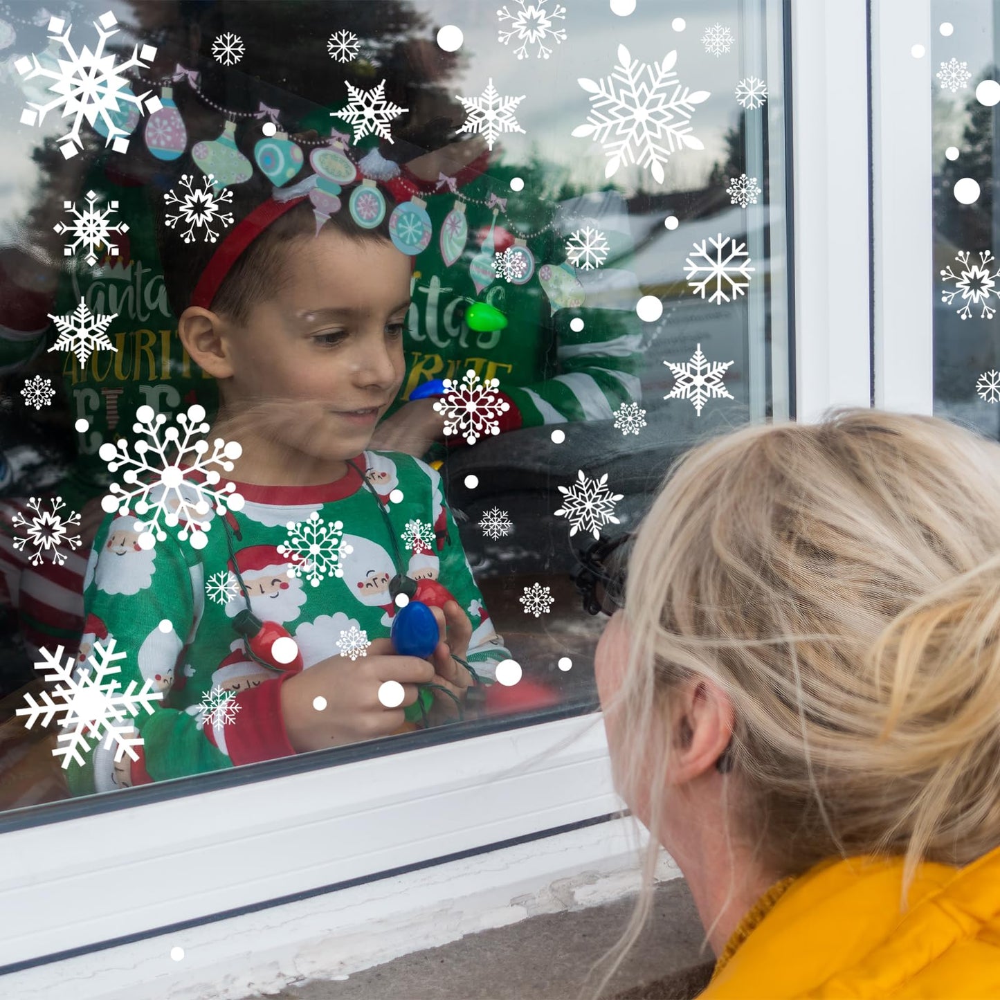 AOWDIAO Christmas Decorations 480 Pcs Snowflakes Window Clings 8 Sheets Snowflakes Decor Double-Sides Christmas Window Glass Stickers Decals for Home Party Supplies