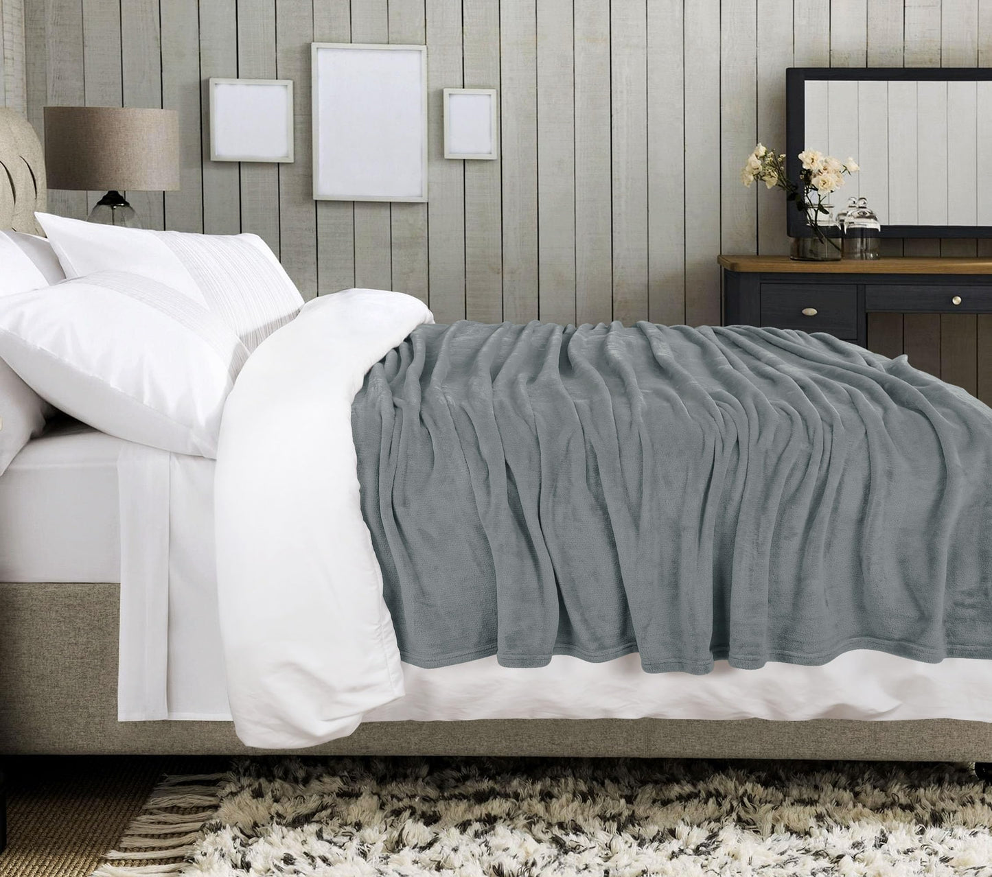 Utopia Bedding Cool Grey Fleece Blanket Queen Size Fuzzy Soft Anti-Static Microfiber Bed Blanket (90x90 Inch)