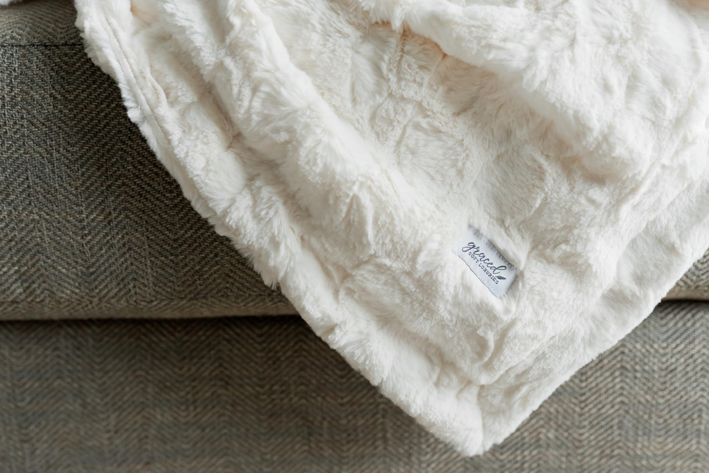 GRACED SOFT LUXURIES Throw Blanket Softest Warm Elegant Cozy Faux Fur Aesthetic for Travel, Home, Bed, Sofa, Couch, Living Room (Solid Ivory, Large 50" x 60")