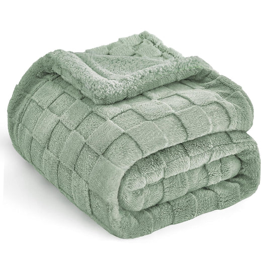 IVAPUPU Ultra Soft Throw Blanket - Checkered Fluffy Blanket for Couch, Flannel Fleece Throw Blankets for Bed, Double Layered Thick Blanket Sage Green Throw, 50x60 Inches