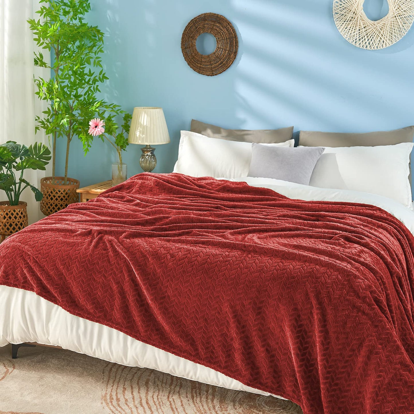 inhand Red Fleece Twin Blanket, Super Soft Flannel Cozy Blankets for Adults, Lightweight Leaves Pattern Fuzzy Blanket for Couch Sofa Bed Office, Warm Plush Blankets for All Season, 60x90 Inches