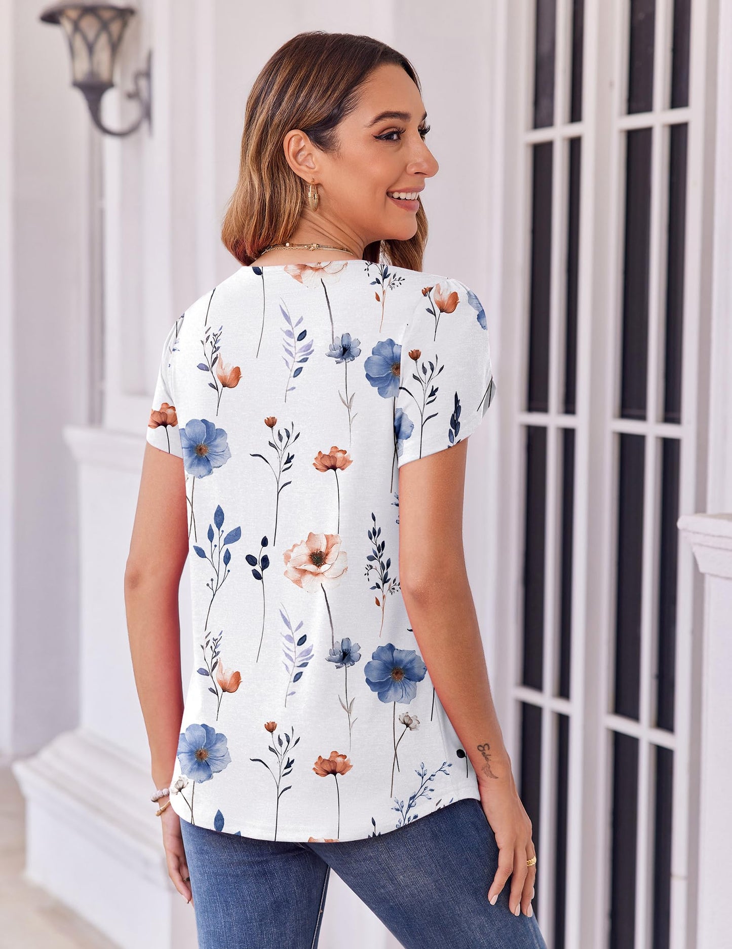 Zeagoo T Shirts for Women Casual Crew Neck Petal Short Sleeve Summer Tunic Top Floral Printed Trendy Blouses