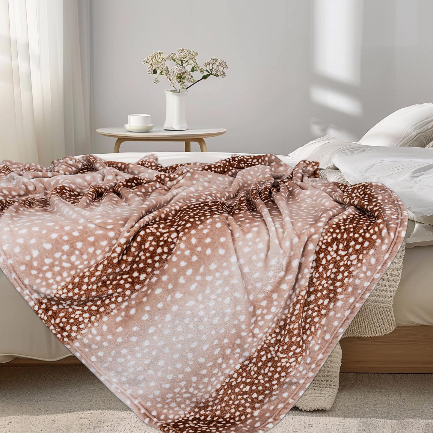 MACEVIA Flannel Fleece Animal Print Throw Blanket for Couch, Cabin Decor Deer Blanket, Hide Cabin Throw Blanket, Super Soft Fluffy Thick Warm Throws Home Decor for Bed Sofa(Deer, 50x60 Inches)