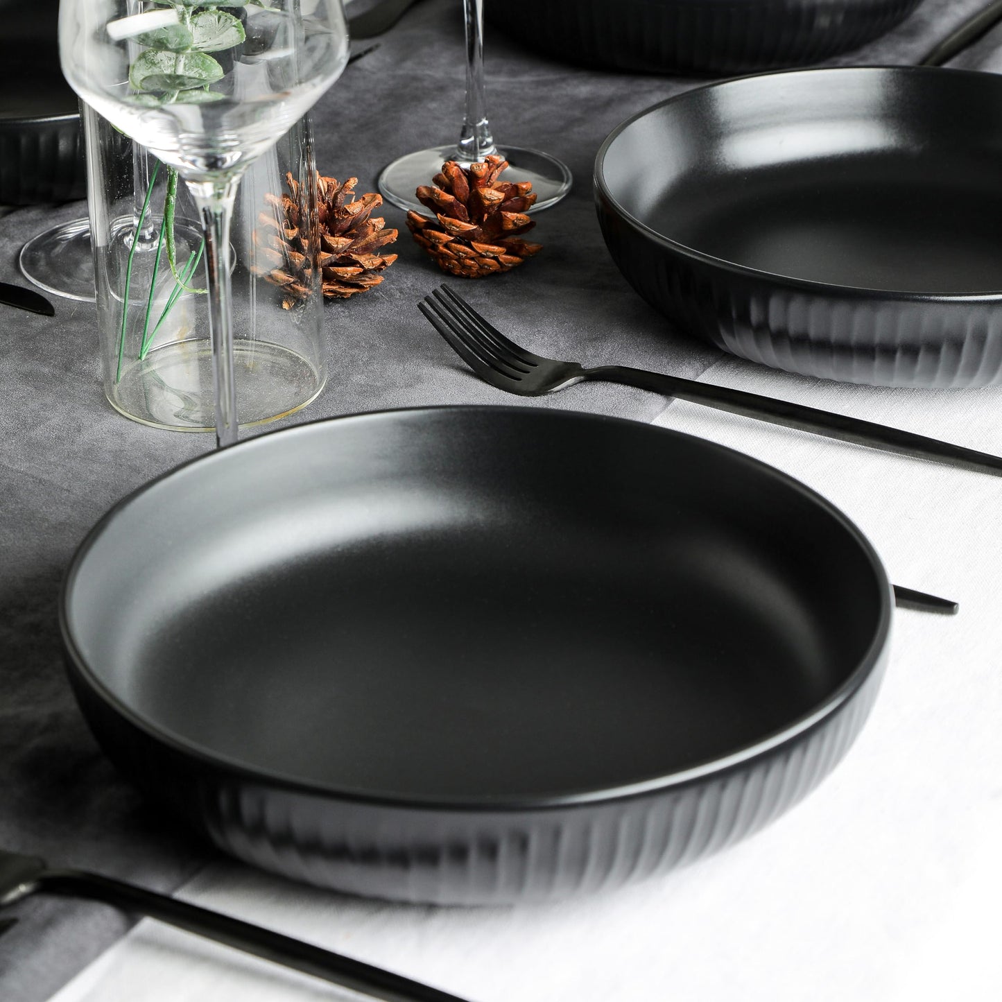 Stone lain Logan Stoneware Pasta Bowl Set of 4, Black