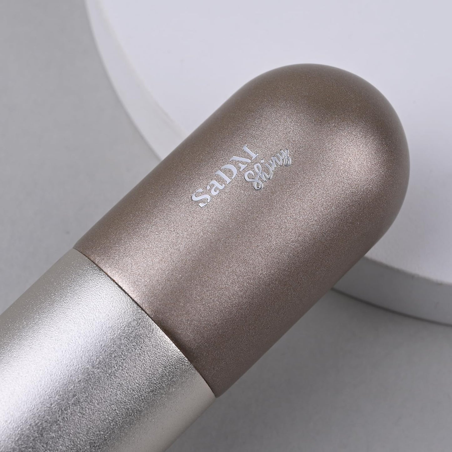 Kabuki Makeup Brush - Blender Brush for Powder, Cream, Liquid Foundation, Sunscreen, Blush Blending & Bronzer - Professional Make Up Brush - Full Face Makeup Brush - Vegan & Cruelty Free