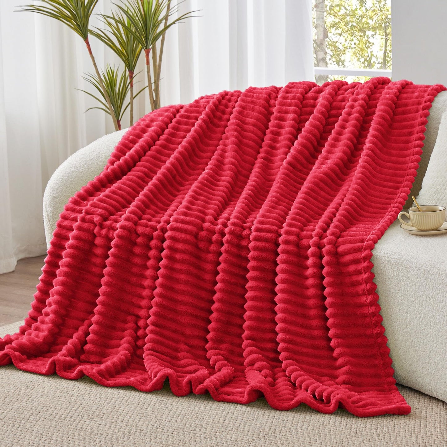 BEDELITE Fleece Throw Blanket for Couch, 300GSM Soft & Warm Fluffy Queen Blanket, Decorative and Giftable Striped Red Blankets for Women, Men, 50"x60"