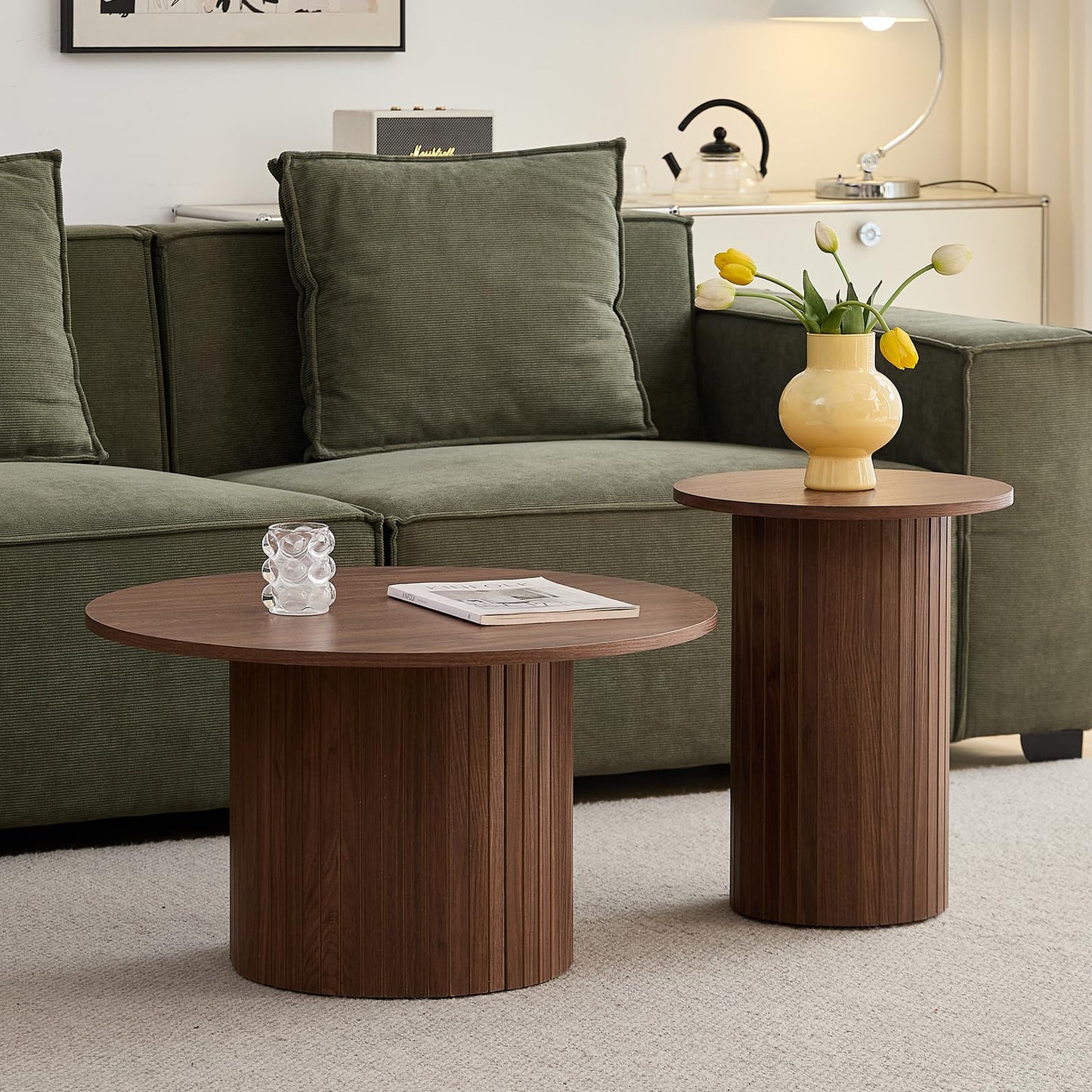 iQunLeo Small Round Coffee Table Set of 2, Wood Finish Nesting Coffee Tables, Boho Circle Side Table for Living Room (φ27.6 Large Short + φ15.8 Small Tall)