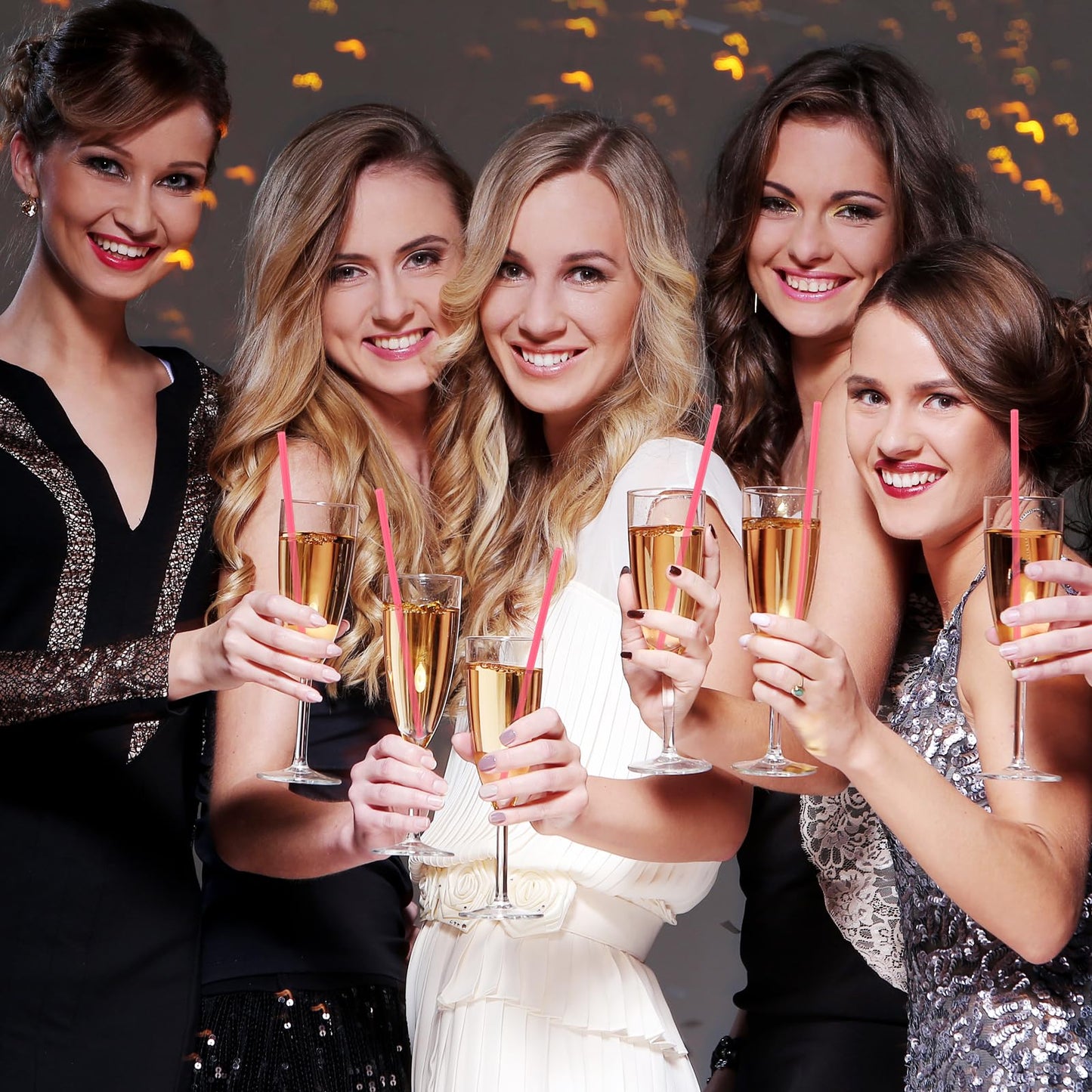 Sibba 200Pcs Heart Shaped Pink Straws, Cute Straw, Disposable Straws for Valentine's Day, Cocktail, Birthday Party, Bridal Shower, Wedding Supplies