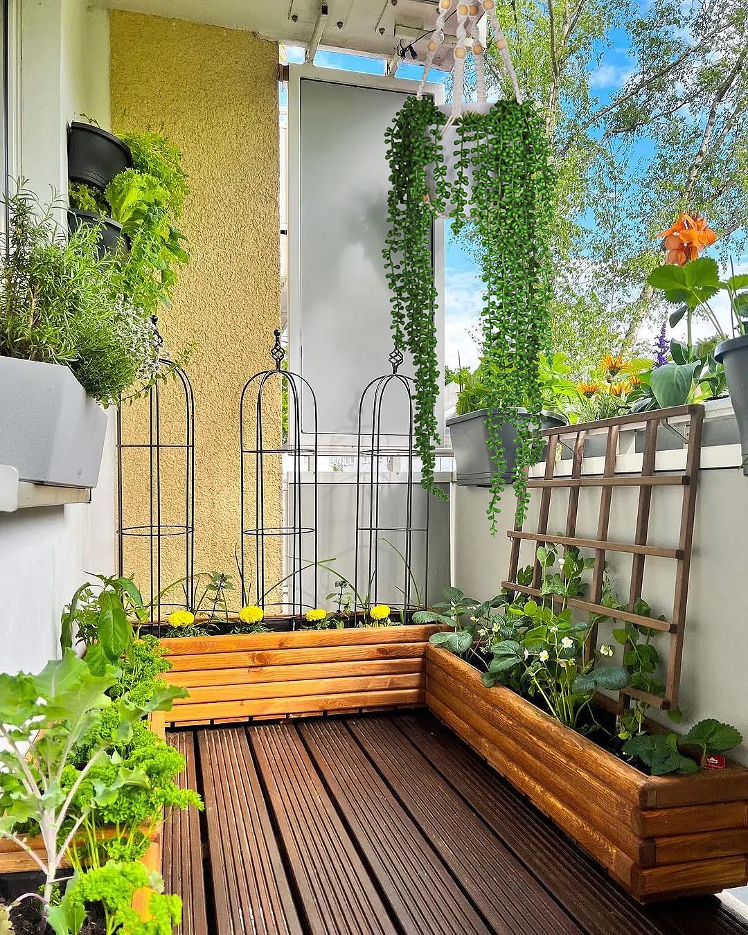 RECUTMS 6pcs Artificial Succulents Hanging Plants Fake Hanging Plants String of Pearls Faux Greenery Wall Plant Artificial Plants Indoor Outdoor Home Decor