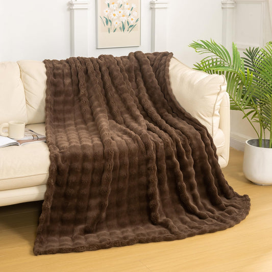 YUSOKI Faux Fur Throw Blanket with 3D Bubbles Super Soft Fuzzy Cozy Thick Blanket for Couch Chair Sofa Gift Home Décor(Brown,50 * 60inches)