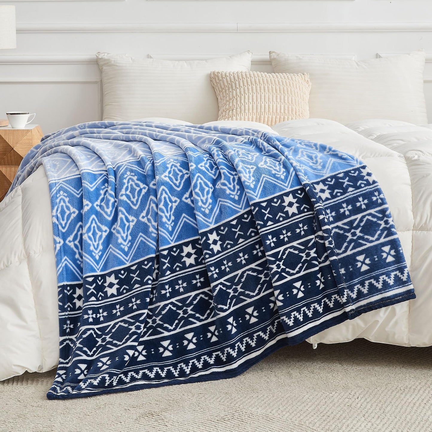 Gogreen Cozy Flannel Blanket Printed -Throw Size Bed Blanket for Home Decoration - Ultra Soft, Lightweight, Microfiber Throws (Throw - 50" x 60", Blue Classical)