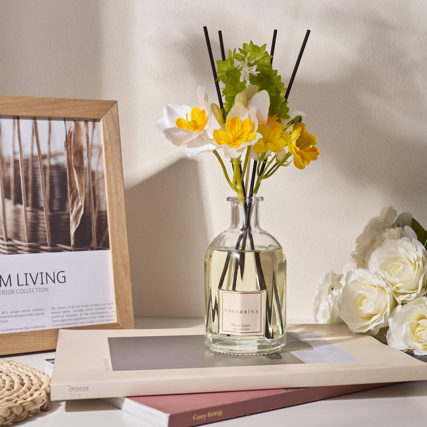COCORRÍNA Reed Diffuser - Clean Linen 8.5 Fl.oz/ 250ml Flower Diffuser with 8 Sticks, Reed Diffusers for Home Bathroom Shelf Decor (Botanical Flower Collection)