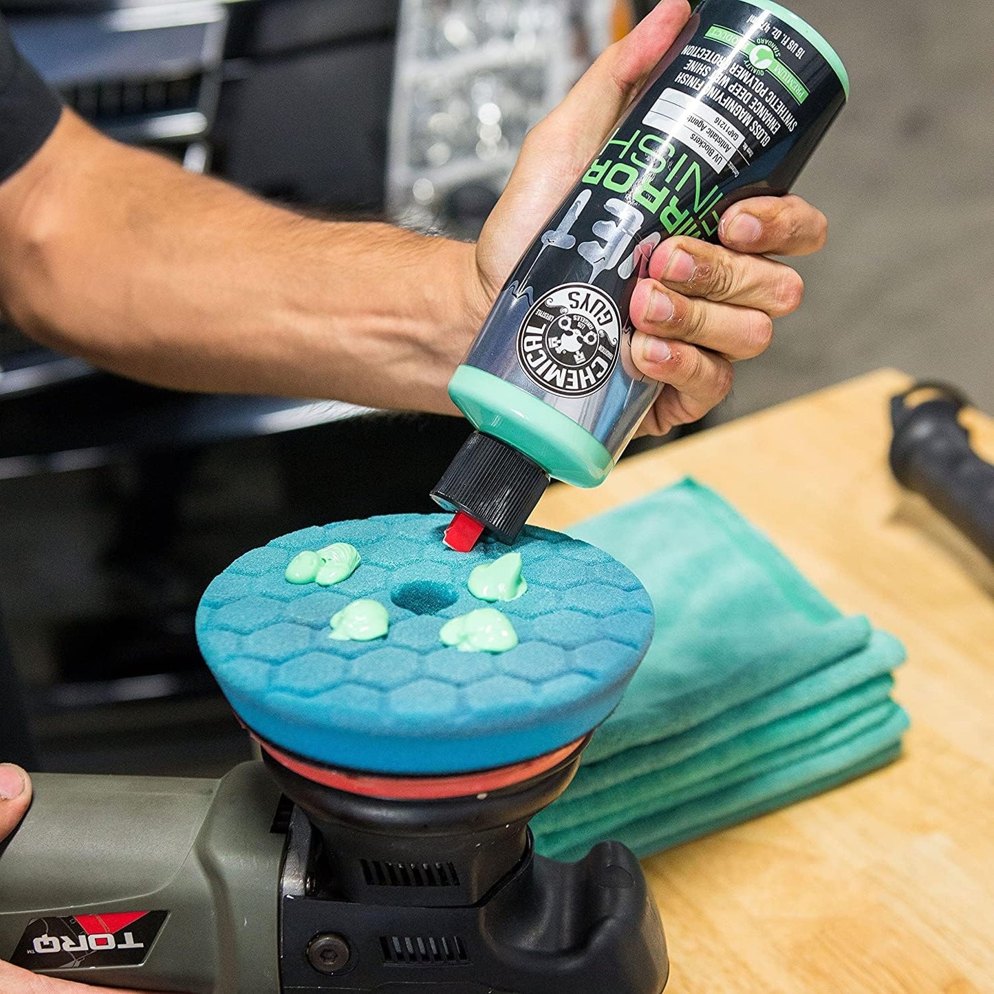 Chemical Guys GAP11216 Wet Mirror Finish High Gloss Glaze, (Great for Cars, Trucks, SUVs, Motorcycles & More) 16 fl oz