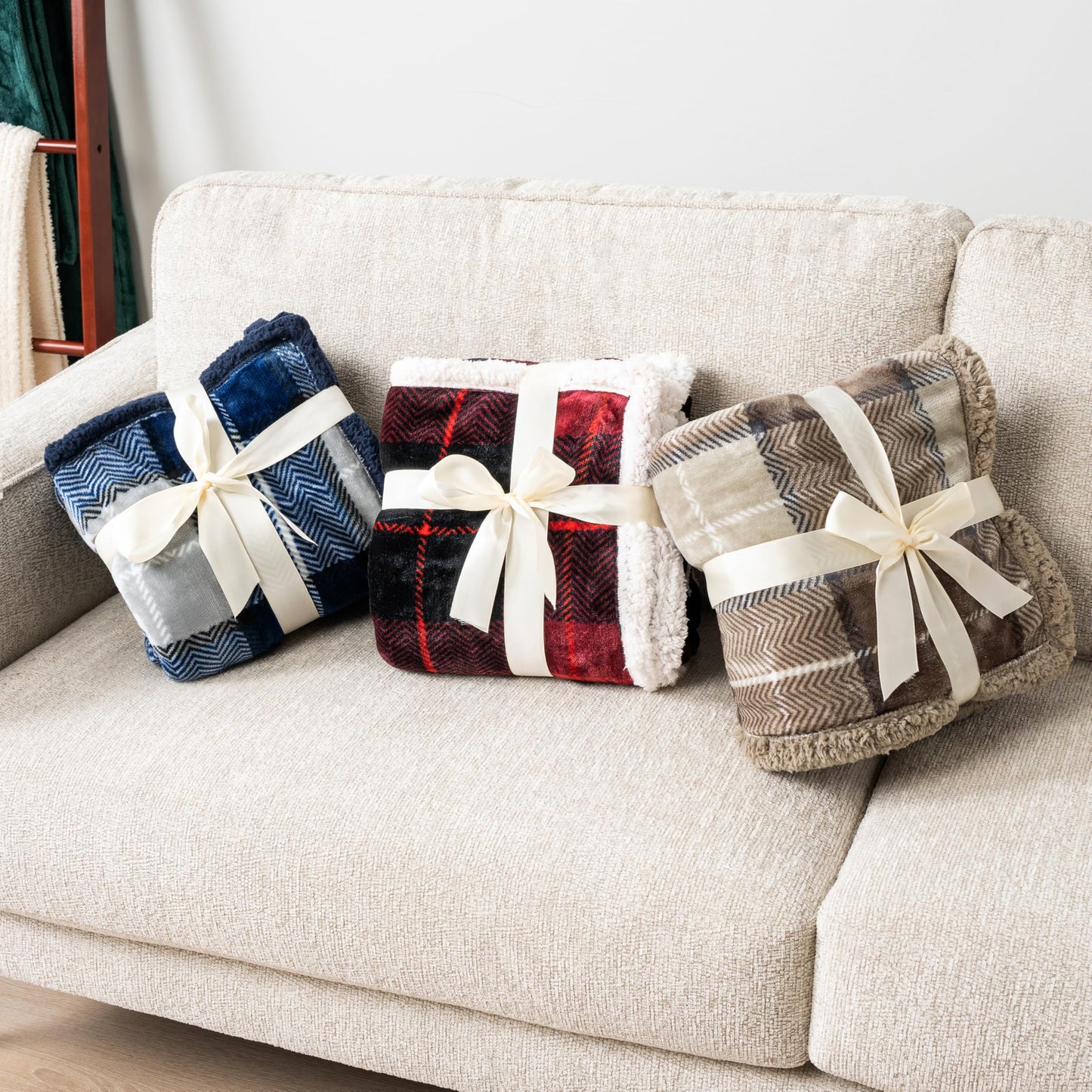 Pavilia Blue Navy Plaid Sherpa Throw Blanket for Couch, Plush Flannel Fleece, Soft Fuzzy Cabin for Sofa Bed, Warm Cozy Winter Gift, 50x60