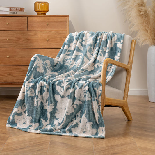 Sushing Luxury Printed Fleece Warm Throw Blanket, Soft Lightweight Velvety Plush Throw for Couch and Bed, Cozy Comfy for All Seasons(Blue Floral Silhouette, 50×70 Inches)