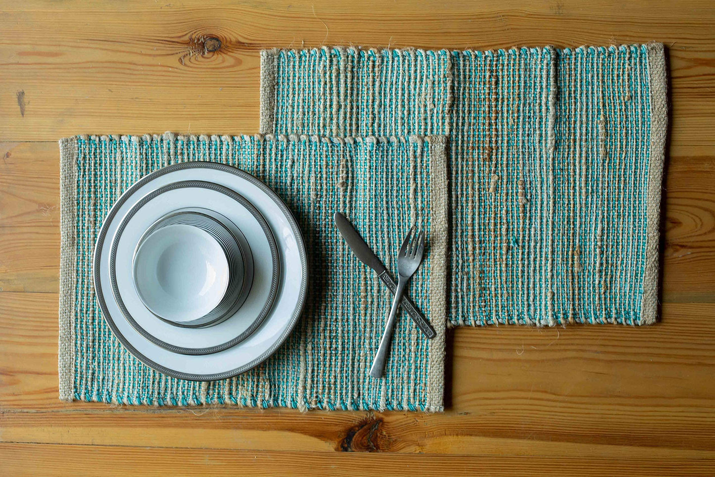 Chardin home | Natural Jute Placemats Set of 4 | 13x19 Inch. Rustic Farmhouse Place mats | Table mats Colors - Natural Jute and Aqua Turquoise
