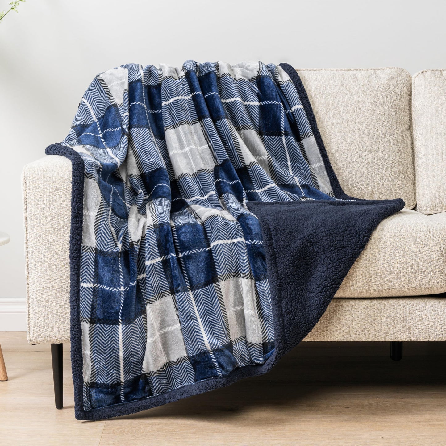 Pavilia Blue Navy Plaid Sherpa Throw Blanket for Couch, Plush Flannel Fleece, Soft Fuzzy Cabin for Sofa Bed, Warm Cozy Winter Gift, 50x60