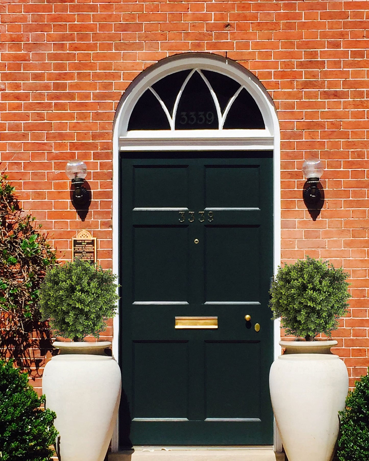 Artificial Topiary Ball Tree, 2 Pack Artificial Plants Outdoor, Ball Shaped Boxwood Topiary, Artificial Shrubs Potted for Indoor and Outdoor (22inch)